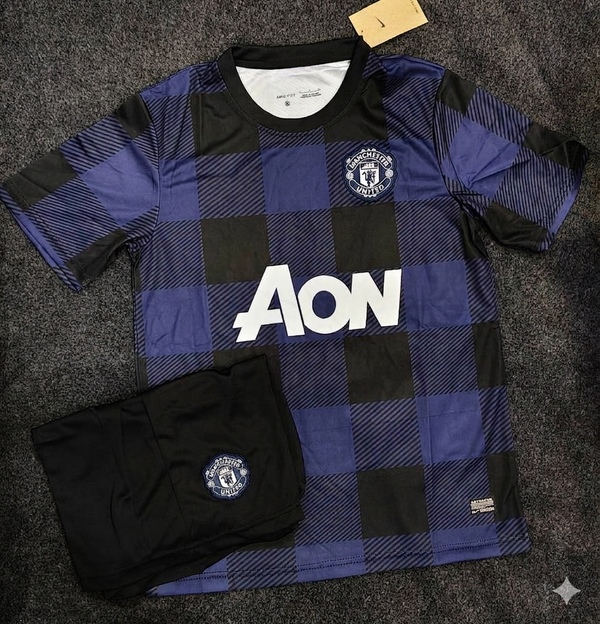 MAN UNITED AWAY 2013/14 - SET VERSION